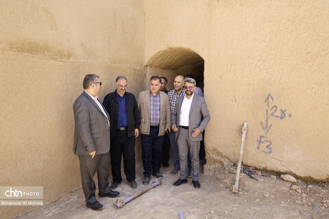 همزمان با بازگشایی مدارس نواخت زنگ گردشگری در سفر شهرستانی امیر کرم زاده به تیران و کرون