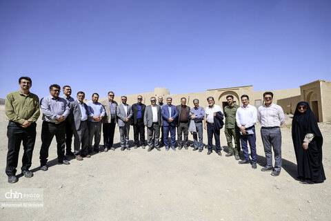 همزمان با بازگشایی مدارس نواخت زنگ گردشگری در سفر شهرستانی امیر کرم زاده به تیران و کرون