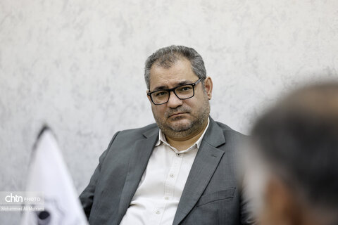 همزمان با بازگشایی مدارس نواخت زنگ گردشگری در سفر شهرستانی امیر کرم زاده به تیران و کرون