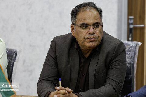 همزمان با بازگشایی مدارس نواخت زنگ گردشگری در سفر شهرستانی امیر کرم زاده به تیران و کرون