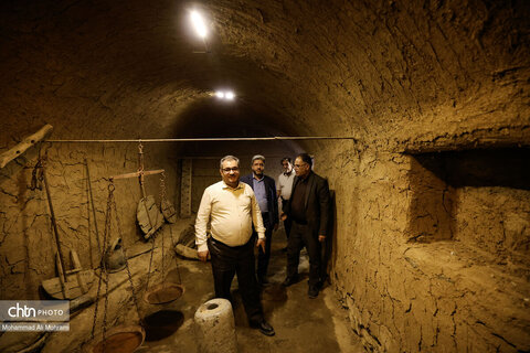 همزمان با بازگشایی مدارس نواخت زنگ گردشگری در سفر شهرستانی امیر کرم زاده به تیران و کرون