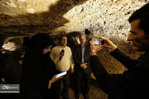 همزمان با بازگشایی مدارس نواخت زنگ گردشگری در سفر شهرستانی امیر کرم زاده به تیران و کرون