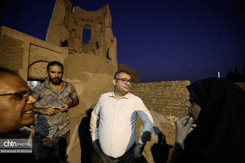 همزمان با بازگشایی مدارس نواخت زنگ گردشگری در سفر شهرستانی امیر کرم زاده به تیران و کرون