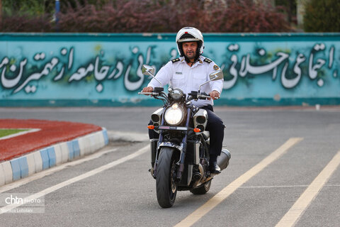 رالی تور ملی موتورسیکلت «بشارت فتح» به مناسبت هفته دفاع مقدس از تهران به یزد