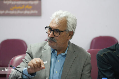 نشست خبری س ب