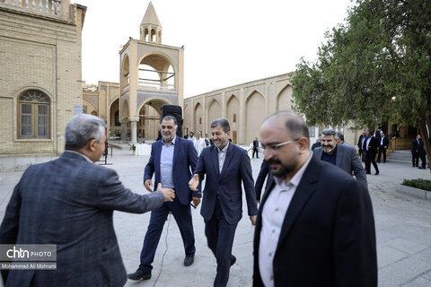 کلیسای وانک اصفهان میزبان قهرمانان دفاع مقدس