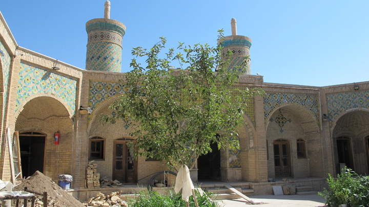 آغاز مرمتِ مشارکتی مسجد و مدرسه‌ خانم زنجان