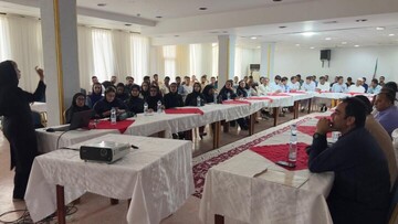 چابهار میزبان دوره آموزشی تخصصی گردشگری با حضور فعالان محلی و تورگردانان