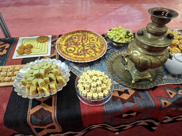 معرفی غذاها و سوغات آذربایجان‌ غربی در نمایشگاه  «وان قورمه» وان ترکیه
