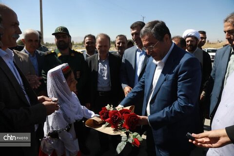 بازدید استاندار آذربایجان غربی از دهکده گردشگری حسنلو نقده