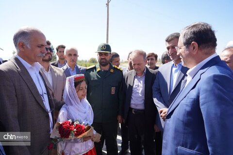 بازدید استاندار آذربایجان غربی از دهکده گردشگری حسنلو نقده