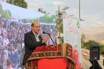دومین جشنواره ملی سیب مشگین‌شهر با هدف توسعه گردشگری پایدار برگزار شد