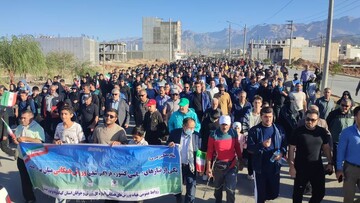 پیاده‌روی خانوادگی، زمینه‌ای برای تأمین نشاط اجتماعی است