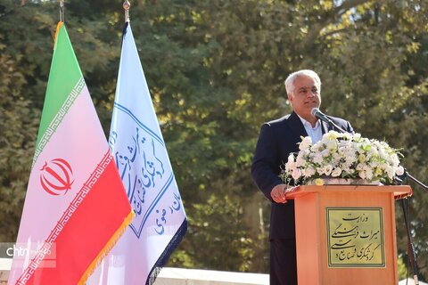 آغاز  برنامه‌های روز جهانی جهانگردی و هفته گردشگری با عنوان «ضرباهنگ گردشگری» در آرامگاه فردوسی