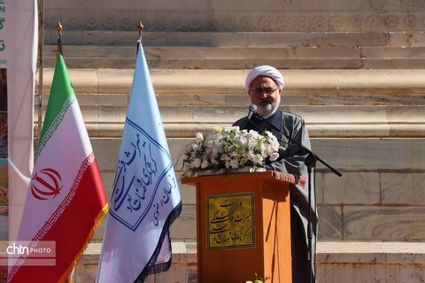 آغاز  برنامه‌های روز جهانی جهانگردی و هفته گردشگری با عنوان «ضرباهنگ گردشگری» در آرامگاه فردوسی