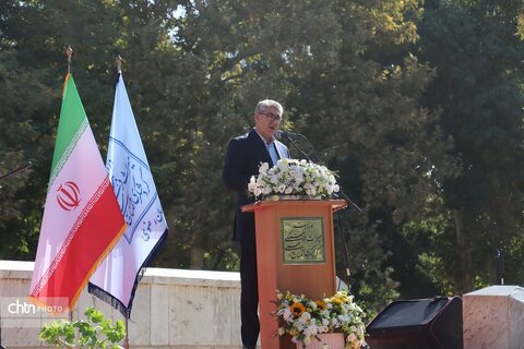 آغاز  برنامه‌های روز جهانی جهانگردی و هفته گردشگری با عنوان «ضرباهنگ گردشگری» در آرامگاه فردوسی