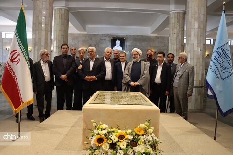 آغاز  برنامه‌های روز جهانی جهانگردی و هفته گردشگری با عنوان «ضرباهنگ گردشگری» در آرامگاه فردوسی