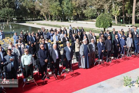 آغاز  برنامه‌های روز جهانی جهانگردی و هفته گردشگری با عنوان «ضرباهنگ گردشگری» در آرامگاه فردوسی