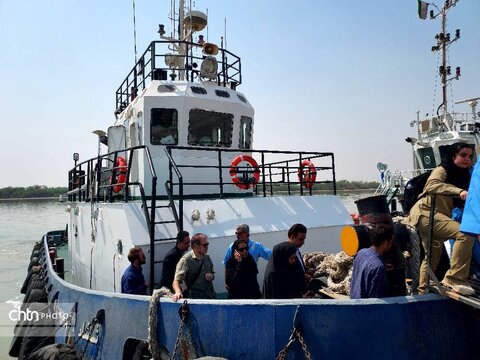 گشت دریایی گردشگری دفاع‌مقدس و مقاومت ویژه اصحاب رسانه خوزستان برگزار شد