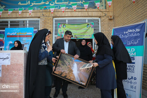 نواخته شدن زنگ استانی گردشگری در اهواز