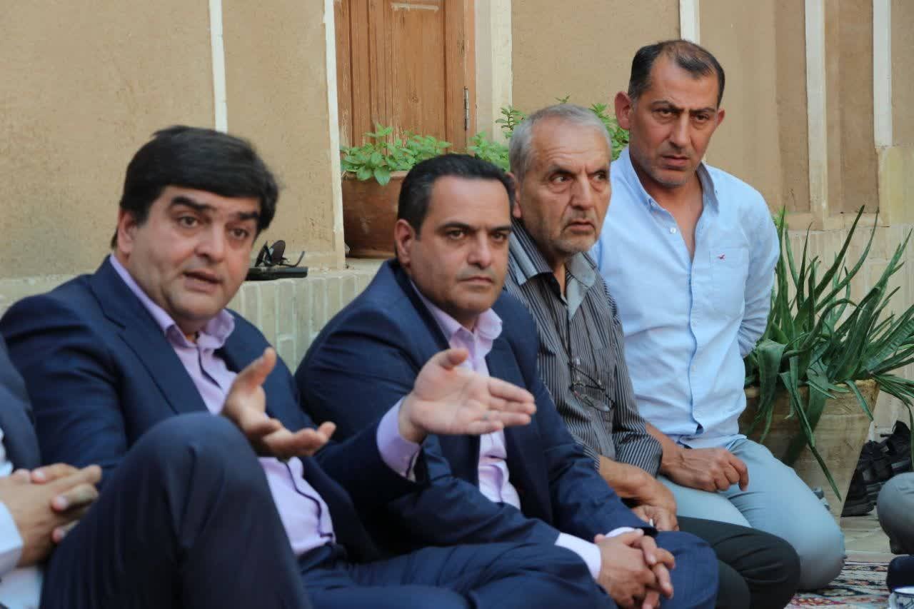 بررسی راهکارهای توسعه و ارتقای ظرفیت‌های گردشگری شهرستان اردکان