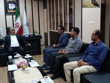 دیدار مسئول و همکاران نمایندگی میراث‌فرهنگی خوسف با فرماندار به مناسبت هفته گردشگری