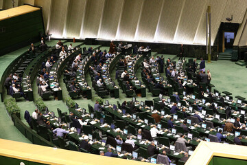 جلسه صحن مجلس شورای اسلامی غیر علنی شد