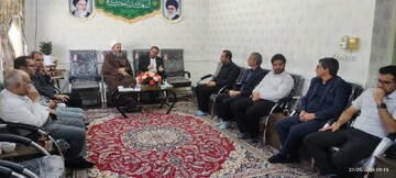 دیدار مسئولان میراث‌فرهنگی و فعالان گردشگری فردوس با امام جمعه به مناسبت هفته گردشگری