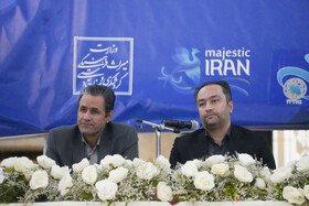 نشست صمیمی با فعالان صنوف گردشگری به مناسبت هفته گردشگری