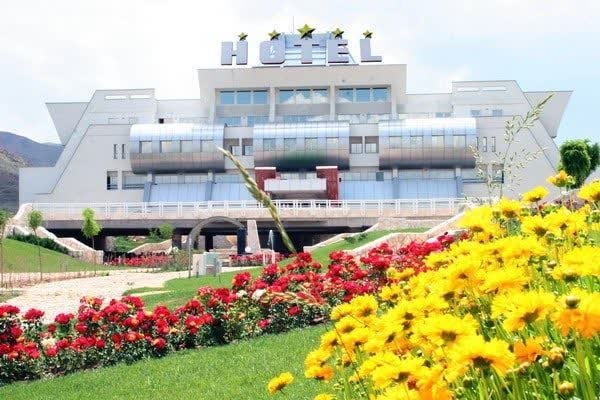 «نشان سبز»؛ افتخاری ملی برای هتل امیرکبیر اراک