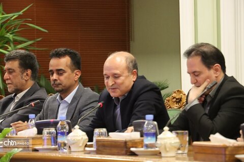 نشست صمیمی فعالان گردشگری با استاندار خراسان رضوی درروز جهانی جهانگردی و آغاز هفته گردشگری