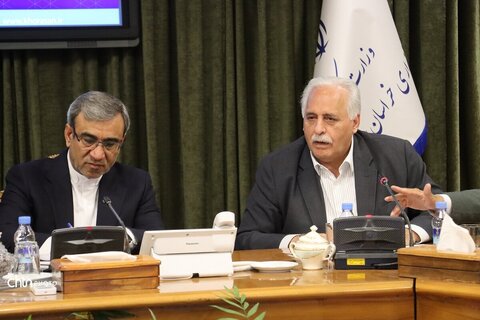 نشست صمیمی فعالان گردشگری با استاندار خراسان رضوی درروز جهانی جهانگردی و آغاز هفته گردشگری