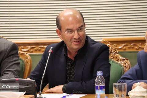 نشست صمیمی فعالان گردشگری با استاندار خراسان رضوی درروز جهانی جهانگردی و آغاز هفته گردشگری