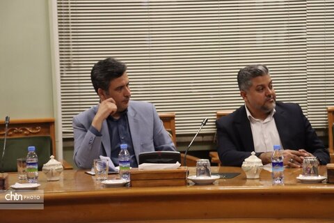 نشست صمیمی فعالان گردشگری با استاندار خراسان رضوی درروز جهانی جهانگردی و آغاز هفته گردشگری