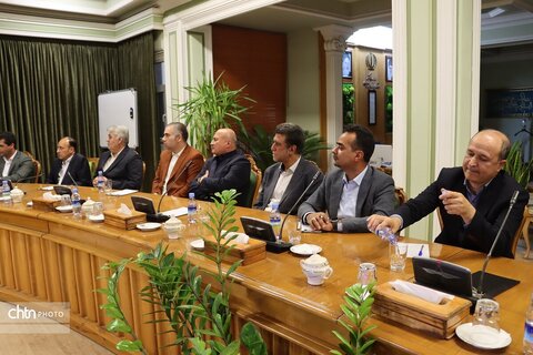 نشست صمیمی فعالان گردشگری با استاندار خراسان رضوی درروز جهانی جهانگردی و آغاز هفته گردشگری