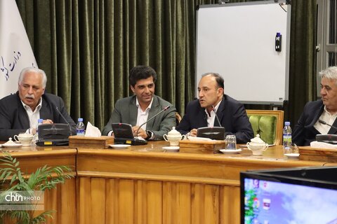 نشست صمیمی فعالان گردشگری با استاندار خراسان رضوی درروز جهانی جهانگردی و آغاز هفته گردشگری