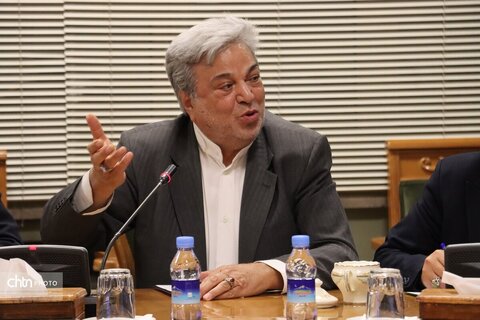 نشست صمیمی فعالان گردشگری با استاندار خراسان رضوی درروز جهانی جهانگردی و آغاز هفته گردشگری