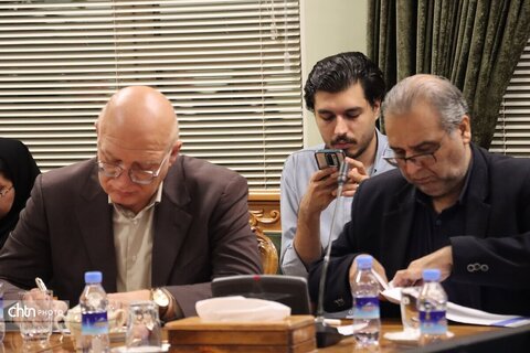 نشست صمیمی فعالان گردشگری با استاندار خراسان رضوی درروز جهانی جهانگردی و آغاز هفته گردشگری