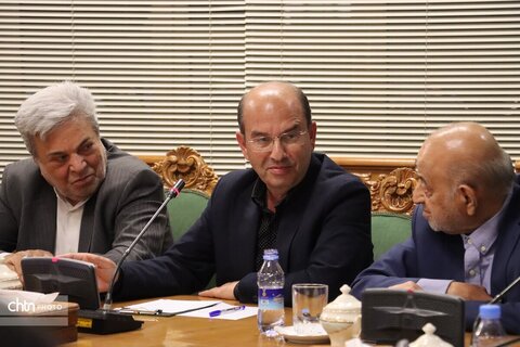 نشست صمیمی فعالان گردشگری با استاندار خراسان رضوی درروز جهانی جهانگردی و آغاز هفته گردشگری