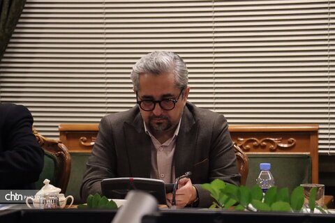 نشست صمیمی فعالان گردشگری با استاندار خراسان رضوی درروز جهانی جهانگردی و آغاز هفته گردشگری