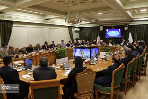 نشست صمیمی فعالان گردشگری با استاندار خراسان رضوی درروز جهانی جهانگردی و آغاز هفته گردشگری