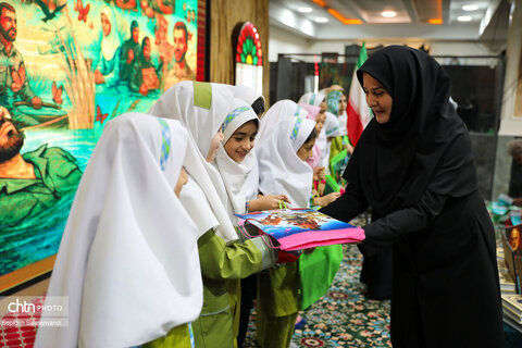 برگزاری رویداد فرهنگی «لحظه‌های قصه و حماسه با مادر و کودک» در اهواز