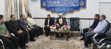 دیدار مسئولان میراث‌فرهنگی و فعالان گردشگری فردوس با امام جمعه اسلامیه/ تأکید بر توسعه گردشگری و حفظ هویت فرهنگی شهرستان