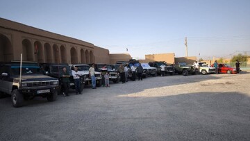 نمایش خودروهای سافاری در یزد برگزار شد