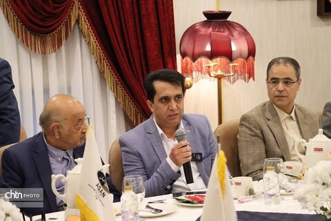 نشست با پیشکسوت  غذا وسوغات مشهد  سنت وطعم در گردشگری