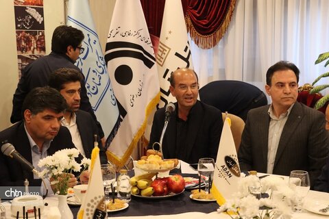 نشست با پیشکسوت  غذا وسوغات مشهد  سنت وطعم در گردشگری