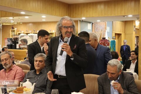 نشست با پیشکسوت  غذا وسوغات مشهد  سنت وطعم در گردشگری