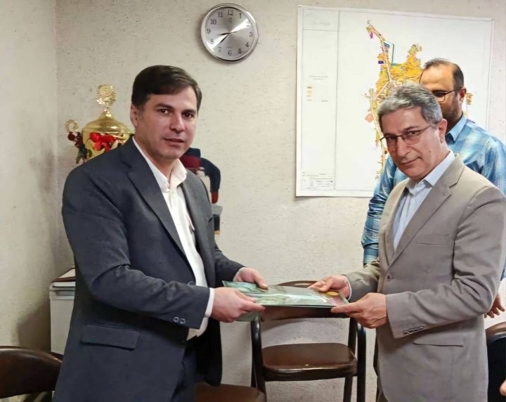 دیدار فرماندار شهرستان صومعه‌سرا با سرپرست اداره میراث‌فرهنگی