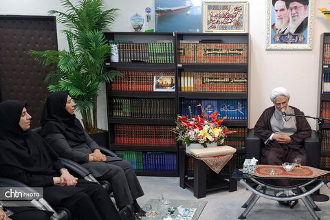 دیدار با نماینده ولی فقیه و امام جمعه بندرعباس همزمان با هفته گردشگری