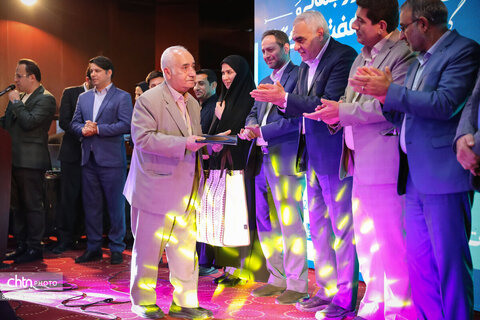 برپایی آیین نکوداشت روز جهانی جهانگردی و هفته ملی گردشگری در هتل پارس اهواز